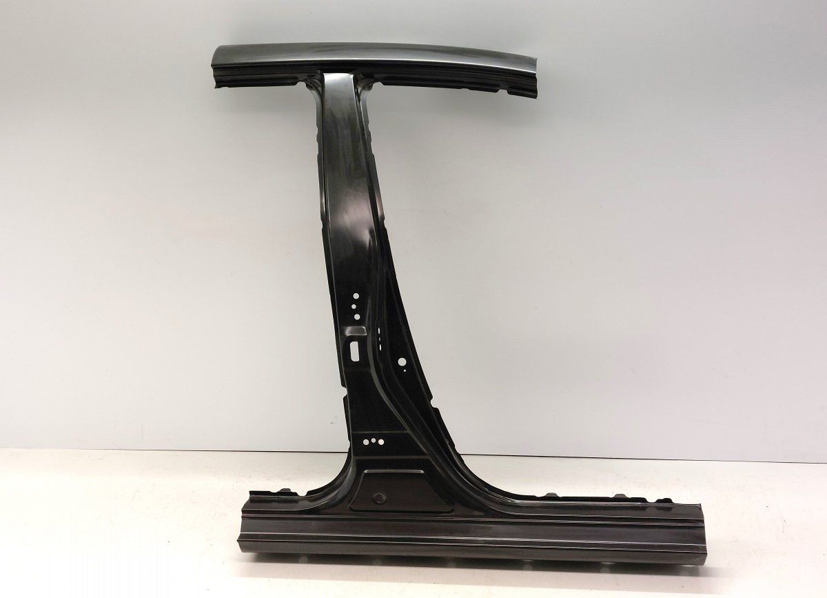 61311-02271 6131102271 B-Pillar Right TOYOTA AURIS (E18) 2012-2018