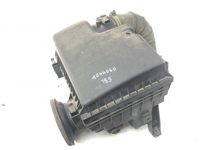 177000L380 Air Cleaner (filter box) TOYOTA HILUX VIII (AN110, AN120, AN130) (2015-)