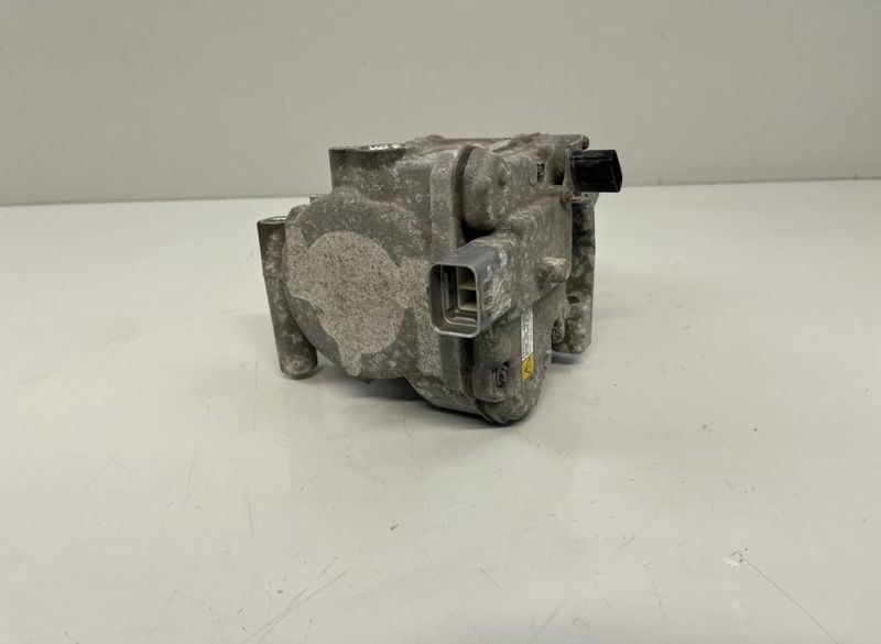 8837015010 AC / aircon Compressor TOYOTA YARIS III (XP130) (2010-2019)
