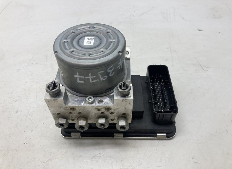 P31445476 31451210 31445476 ABS hydraulic unit / pump VOLVO XC90 II (2014-)