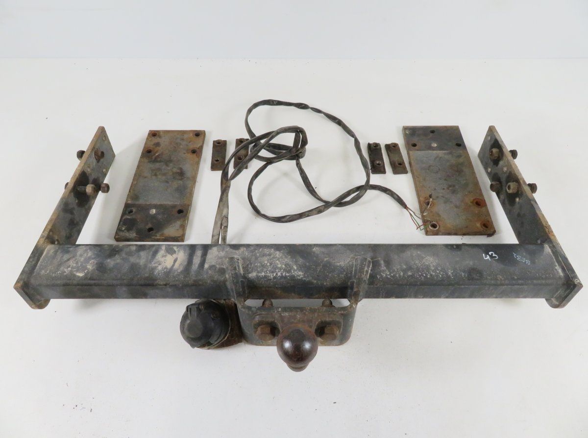 A9063102495 A9063104700 A9063104900 Towbar MERCEDES-BENZ SPRINTER (906) (2006-2018)