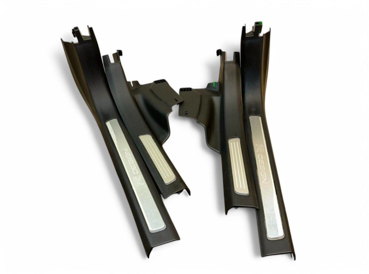 39838865 39838872 39838883 31479065 31479066 31479063 31479064 Scuff plate set VOLVO S90 / V90 (2016-)