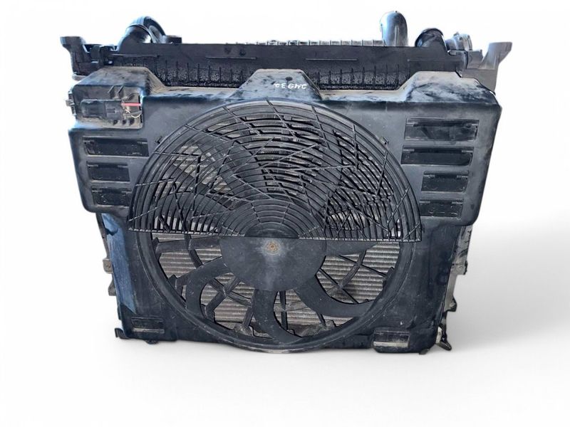 PCC500300 7H428005AA 7H428B589AC PCN500130 7H428B588AB PGK500311 PGF500220 6H4219E735AA LR020624 6H4219E735AF Radiator set LAND ROVER RANGE ROVER III (LM) (2002-2012)