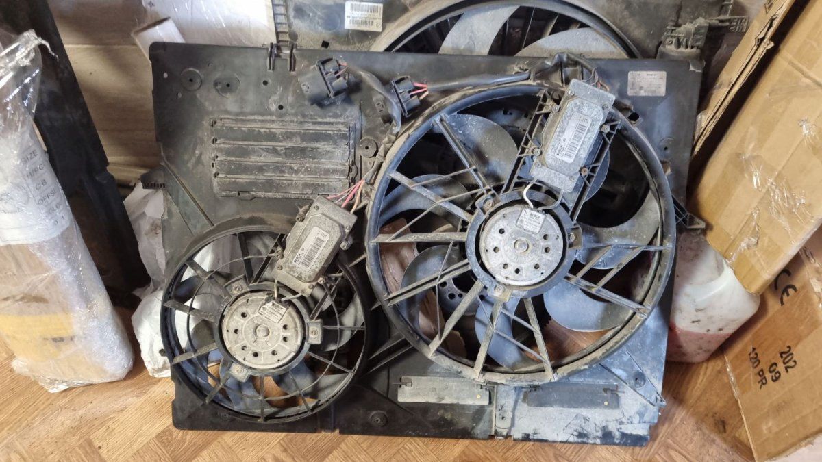 0130303922 Radiator Fan Electric VW TOUAREG I (7L) (2002-2010)