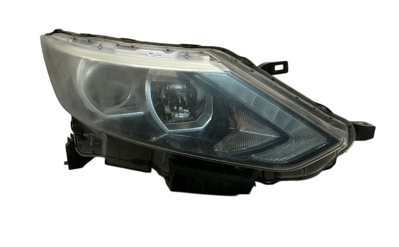 260104EH1A Headlight right NISSAN QASHQAI II (J11) (2013-2021)
