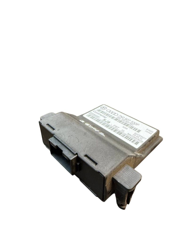 7N0907530P 1K0907951 Central gateway module VW PASSAT B7 / ALLTRACK (2010-2015)