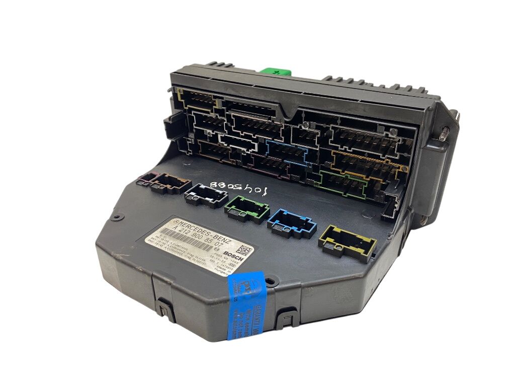 F005V01064 F005V01024 F005V01303 F005V01025 F005V01202 F005V01063 F005V01059 F005V01065 Fuse box MERCEDES-BENZ E-CLASS (W212) (2009-2016)