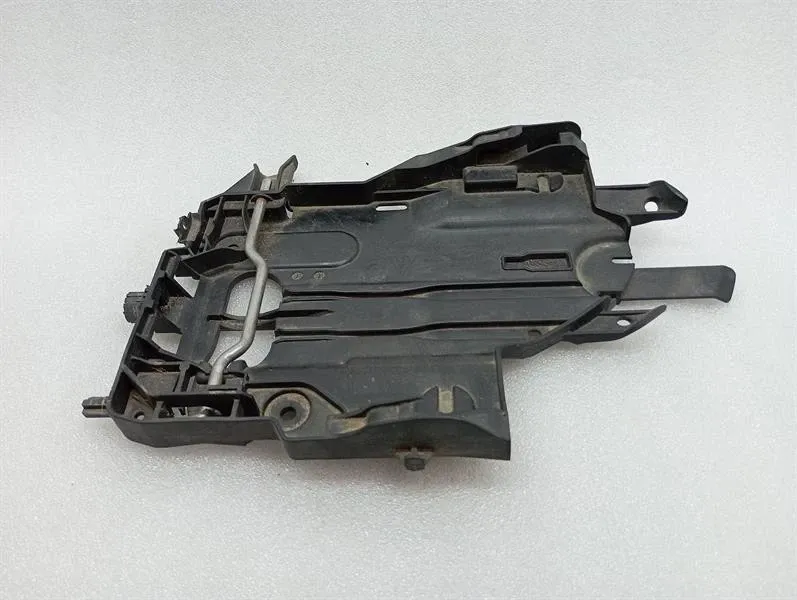Porsche 911 991 holder bracket 99163120203 holder carrier right headlight