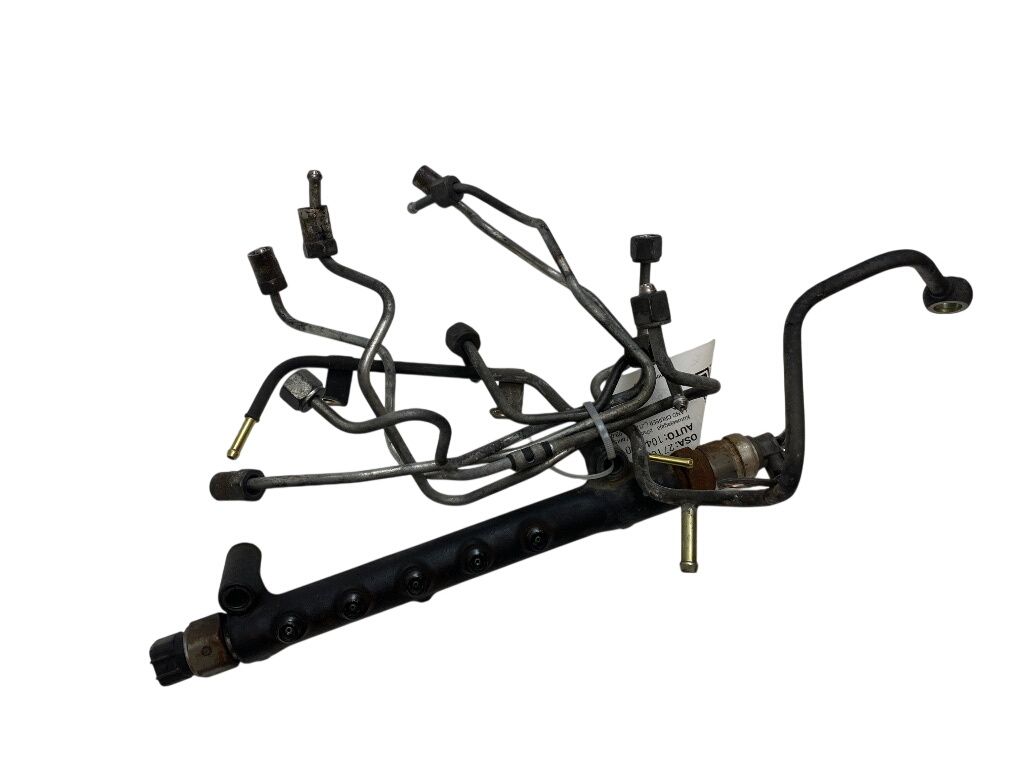 2381030080 Fuel Distributor / fuel rail TOYOTA LAND CRUISER 120 (2002-2009)