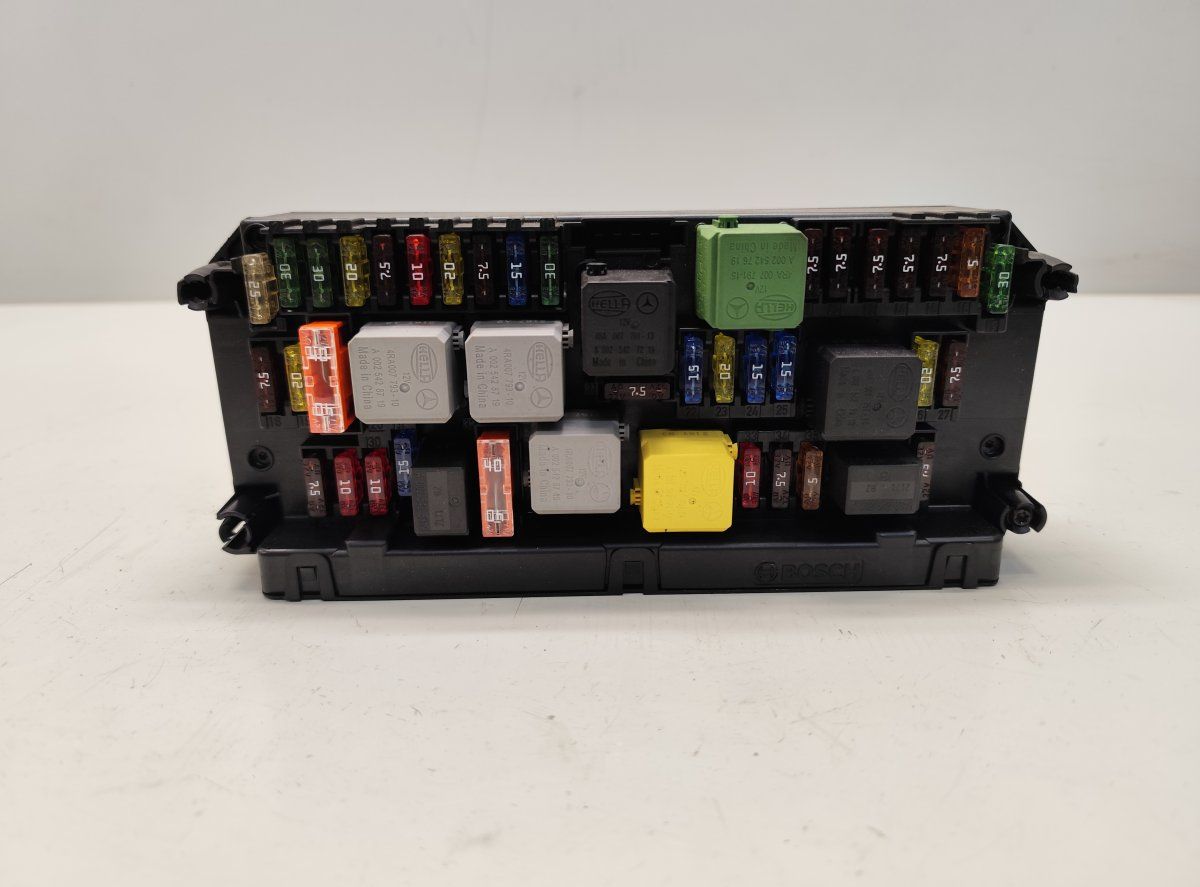 A2129003614 Fuse box MERCEDES-BENZ E-CLASS (W212) (2009-2016)