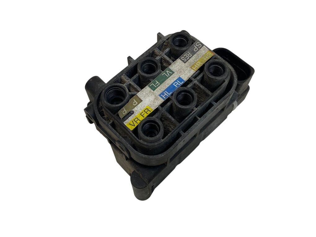 A2123200358 Air suspension valve block MERCEDES-BENZ E-CLASS (W212) (2009-2016)