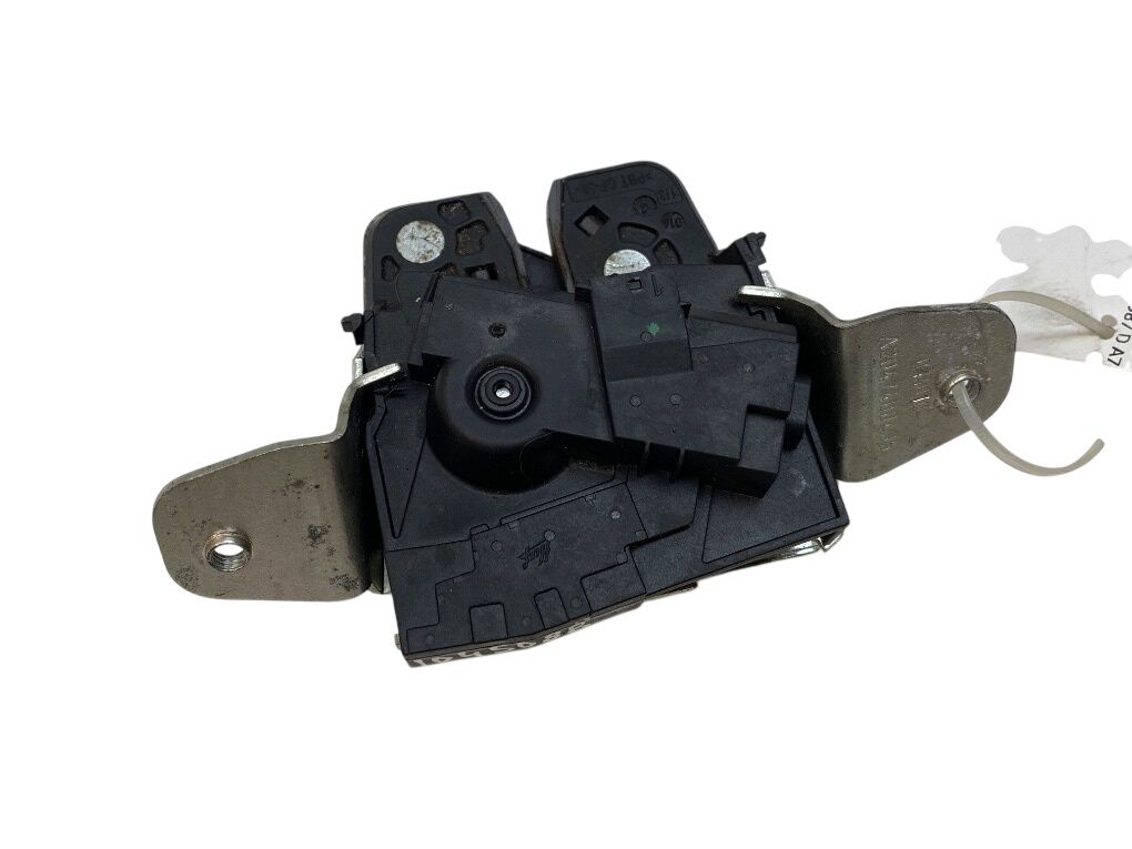 A2047401300 Bootlid / tailgate lock MERCEDES-BENZ E-CLASS (W212) (2009-2016)
