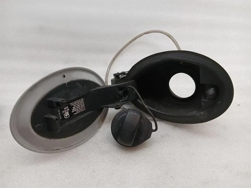 Porsche 911 991 fuel filler cap 99150414203 fuel cap tank flap