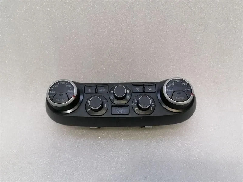 Ferrari California T F149 Climate Control 3057600 FAULTY Climate Control Panel A/C