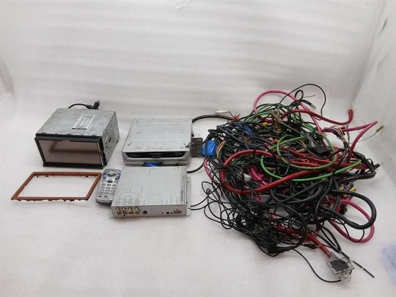 Ferrari 360 F131 CD player Alpine IVA - W502R audio system controller