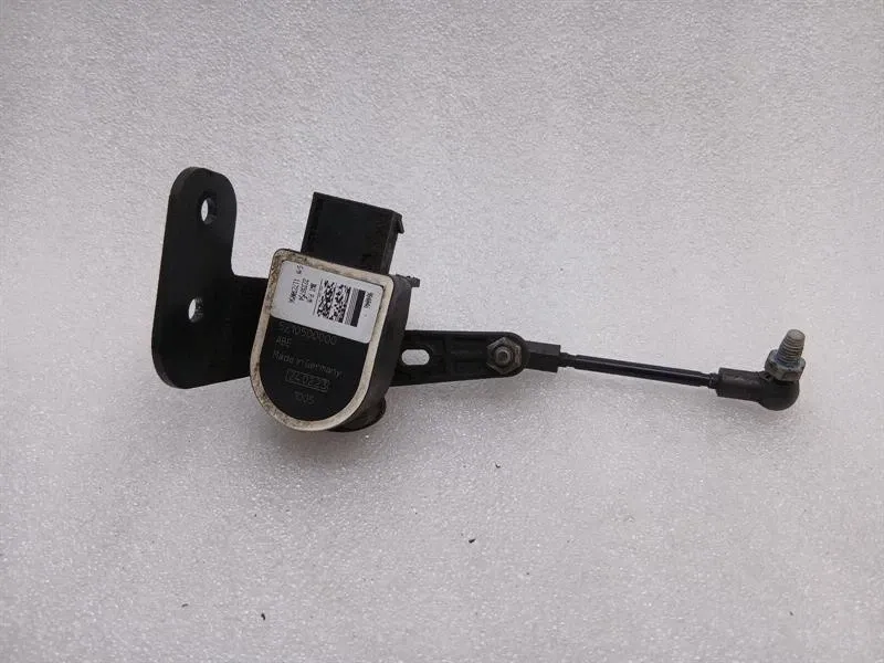 Ferrari Roma F169 rear right level sensor 984046 height sensor rear right