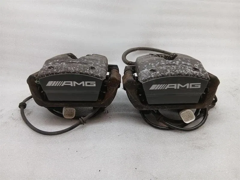 Mercedes C63 AMG W205 Rear Brake Caliper A2314230181 Rear Brake System M177