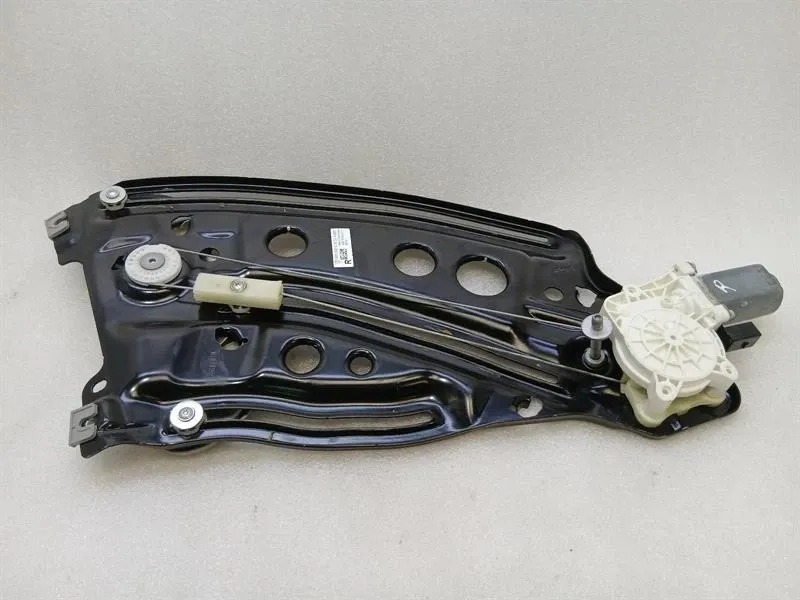 Porsche 911 991 Right Rear 1/4 Glass 99154311206 Convertible Door Glass 1/4 Rear RH