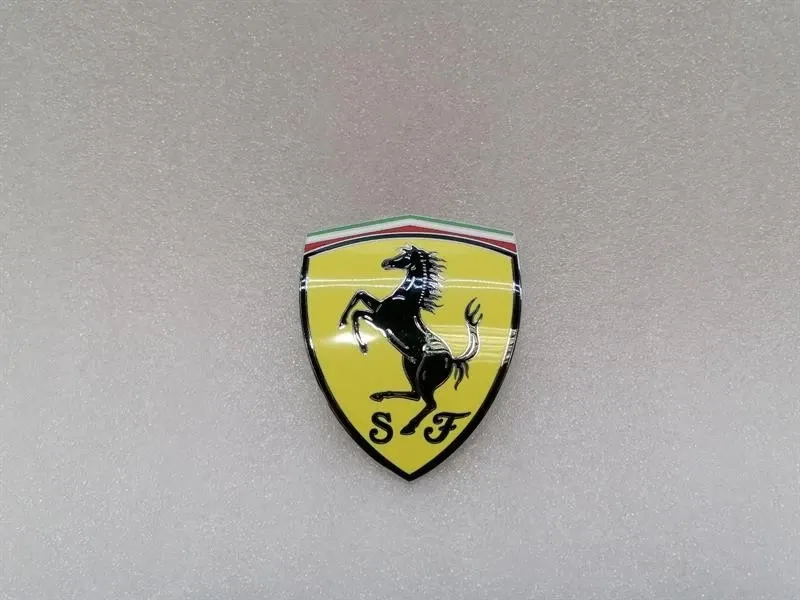 FERRARI 458 F142 SPIDER 82746100 SQUADRA CORSE SHIELD BADGE -SHIELD BADGE- LOGO