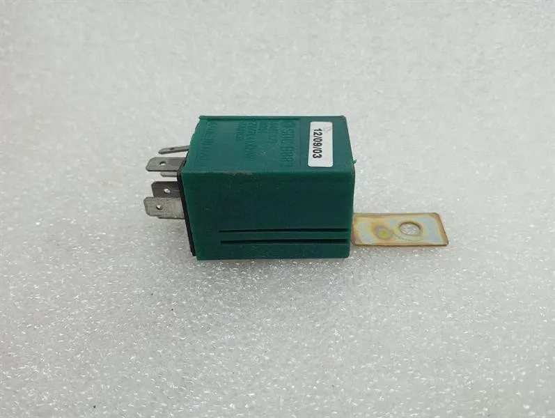 Ferrari 360 F131 Relay 170762 Direction and Emergency Light Relay