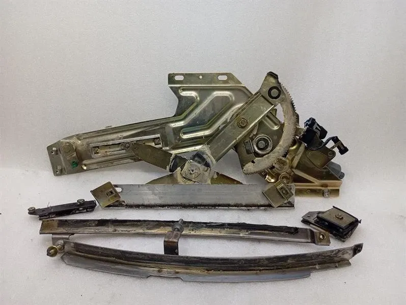 Ferrari 360 F131 Right Front Door Winder 65819400 Window Regulator Front Right