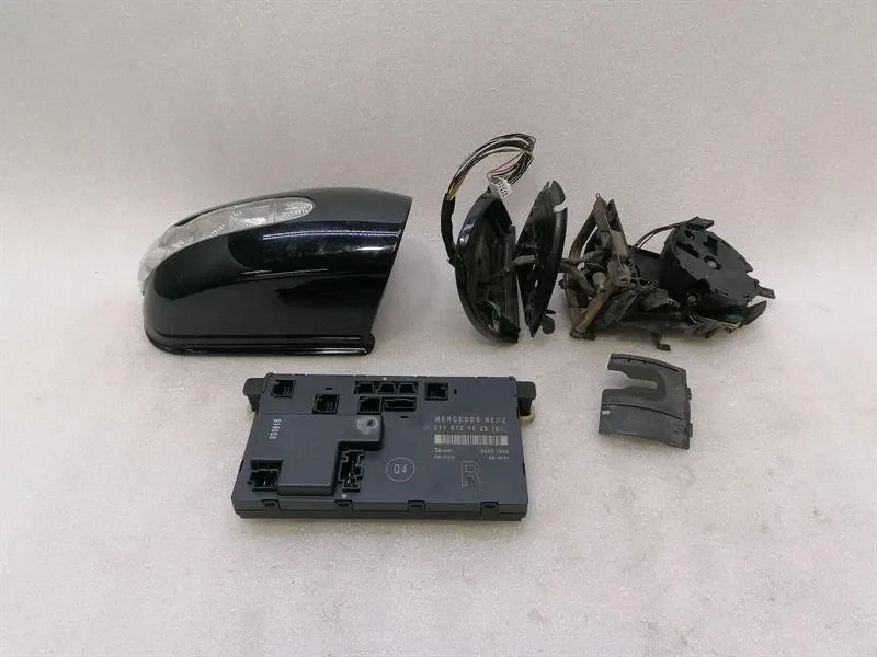Mercedes E Class W211 right door mirror A2038106276 exterior mirror right defect