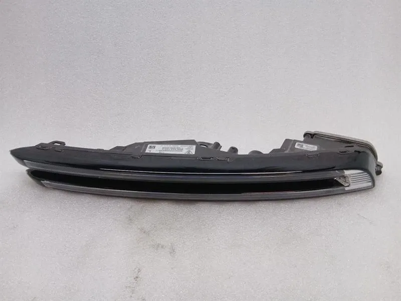 PORSCHE MACAN 95B DRL Daytime Running Light 95B953055E  Tagfahrlicht