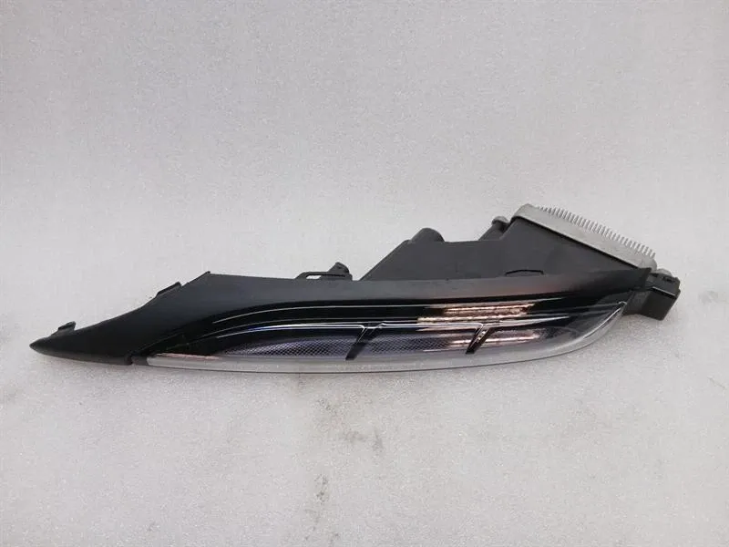 Porsche Macan 95B DRL Daytime Running Light 95B953081B Daytime Running Light