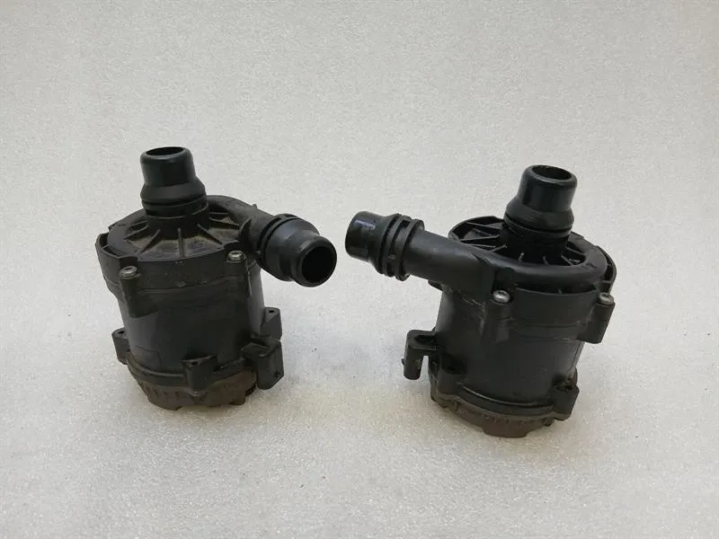 BMW 5 Series F90 G30 M5 Additional Cooling Pump 8638237 Coolant Pump Pump