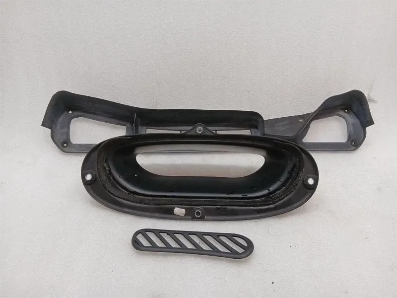 FERRARI F8 F142MFL Bonnet Air Duct Grill Set 83341000 RIGHT HAND DRIVE RHD