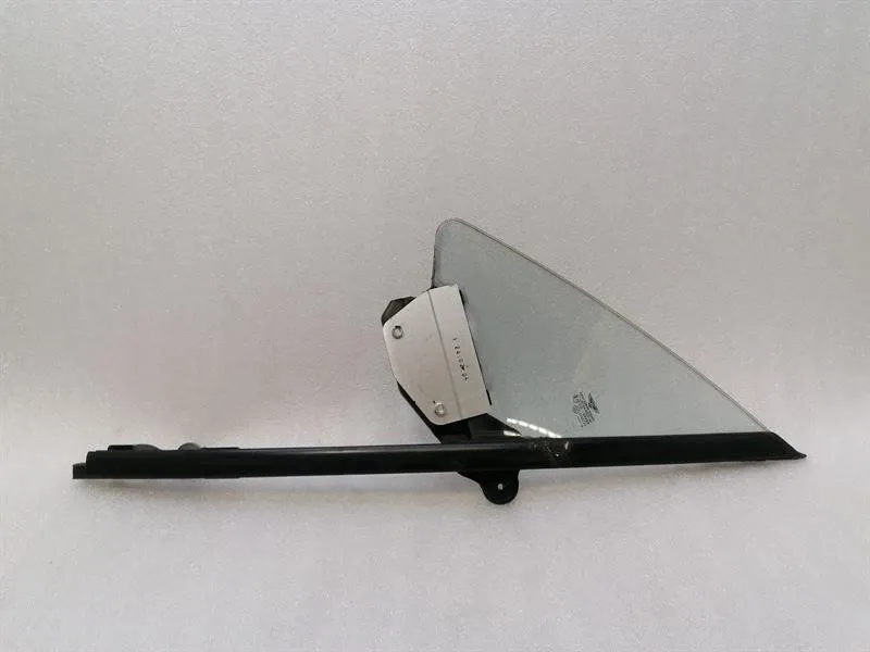Bentley Continental GT W12 Left Front 1/4 Glass 3W0837411C Door Panel 1/4 Left