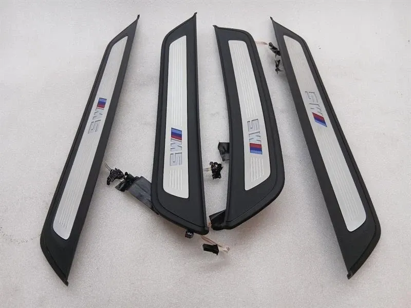 BMW 5 Series F90 G30 M5 Door Sill 8061069 Door Sill Trim LED ILLUMINATED SET