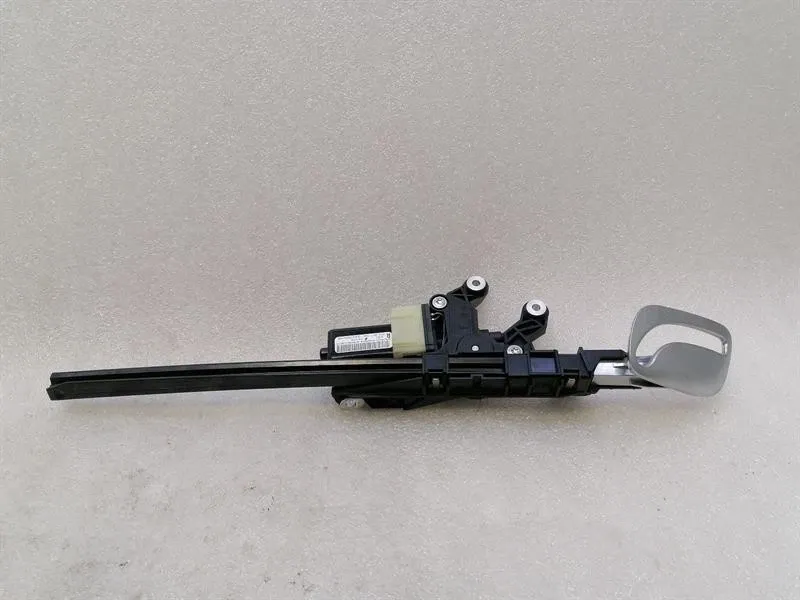 BENTLEY CONTINENTAL GT W12 8F0857760 BELT FEEDER RIGHT