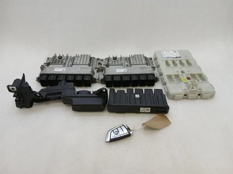 BMW 5 Series F90 G30 M5 Engine ECU 9468879 SET KIT Engine Control Unit