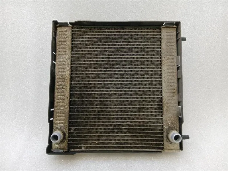 BMW 5 Series F90 G30 M5 Water Radiator 8742469 Water Cooler Radiator