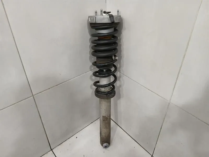 BMW 5 Series F90 G30 M5 Shock Absorber Rear 8074121 Rear Shock Absorber