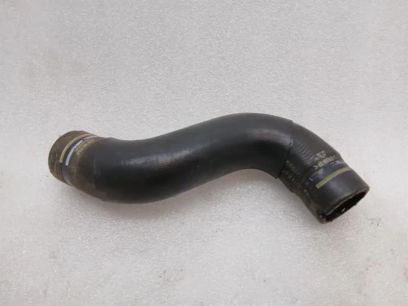 Ferrari F8 F142MFL Cooling Pipe 306915 Coolant Hose Hose