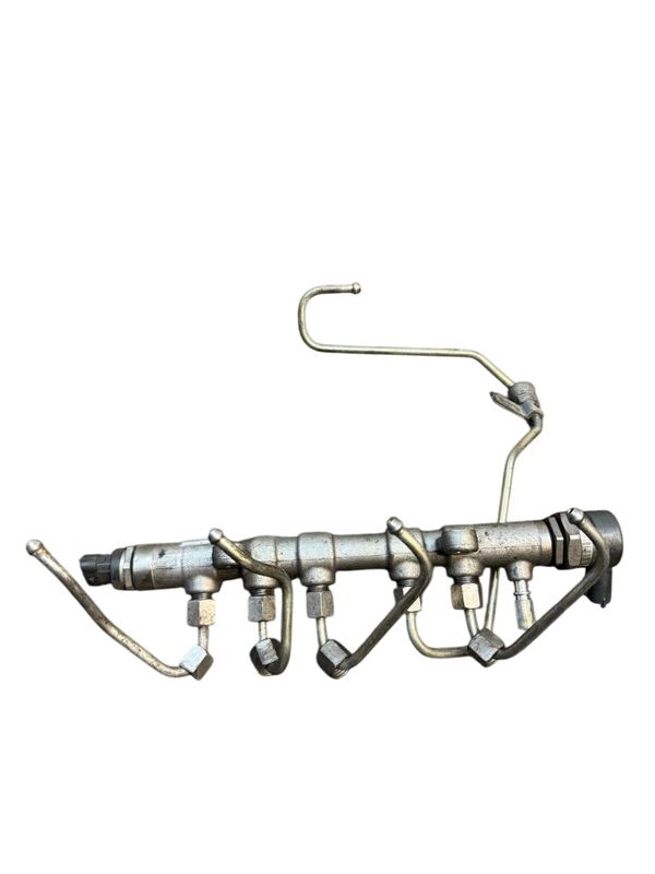 G4D36J0114BB Fuel Distributor / fuel rail LAND ROVER EVOQUE I (L538) (2011-2018)