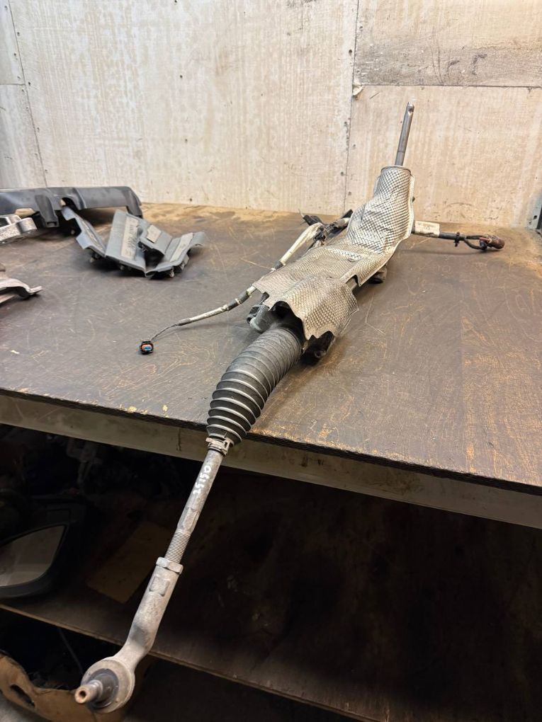 LR088699 GJ323504AD LR122727 JJ323504AB LR142575 RMJJ323504AB Steering rack LAND ROVER EVOQUE I (L538) (2011-2018)