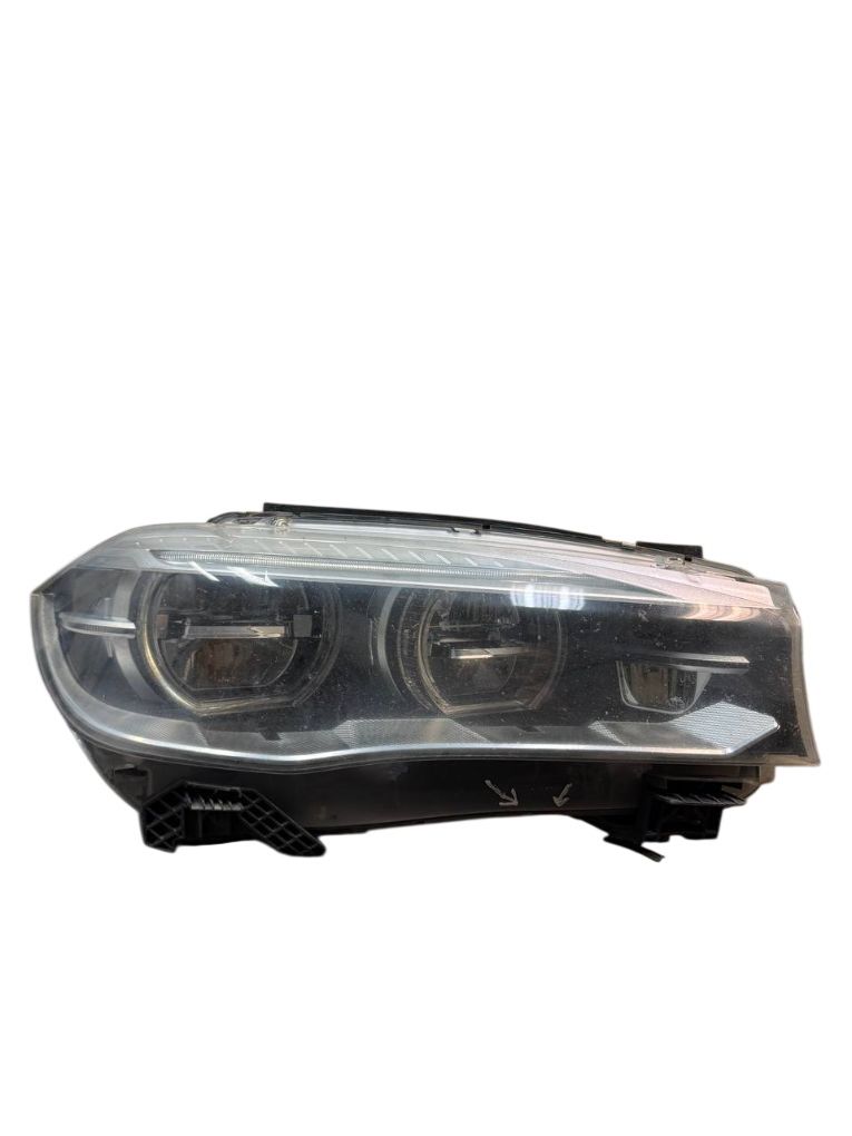 7381138 63117381138 Headlight right BMW X5 (F15, F85) (2012-2018)