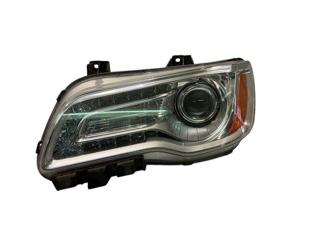 68042155AF BAM92-143700 BAM92143700 Headlight left CHRYSLER 300C II (2010-2023)