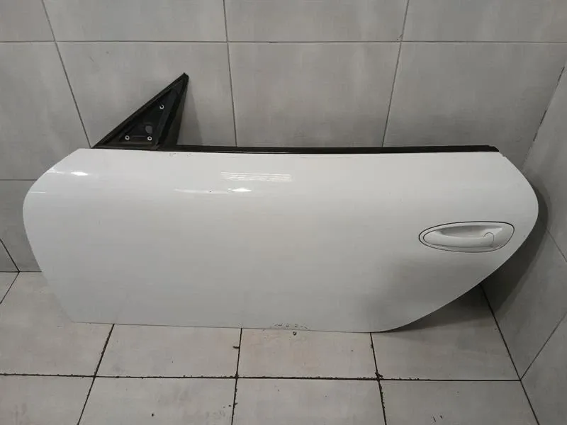Porsche 911 997 left front door 99753101104 door front left