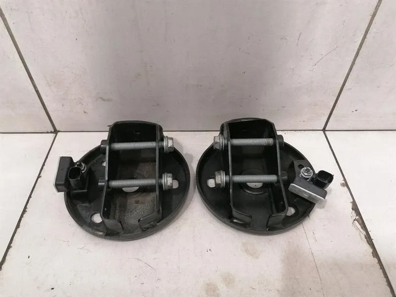 MERCEDES G-CLASS W464 18-24 G63 AMG A4633202600 STRUT BRACE SET Retainer Carrier