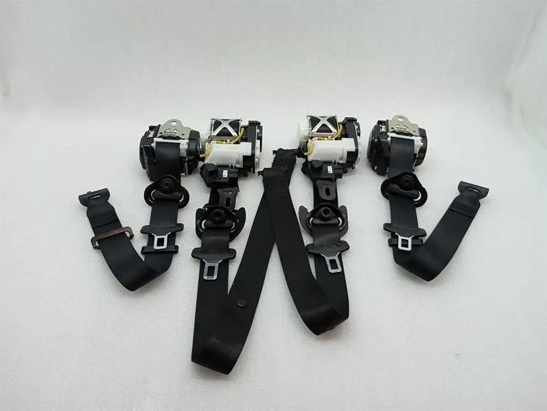 MERCEDES W464 18-24 G63 AMG Seatbelt Set A4638603600 Seat Belt SET