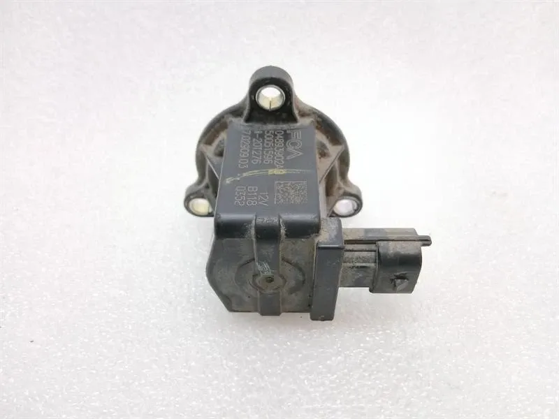 Ferrari F8 F142MFL Valve 50051596 Valve