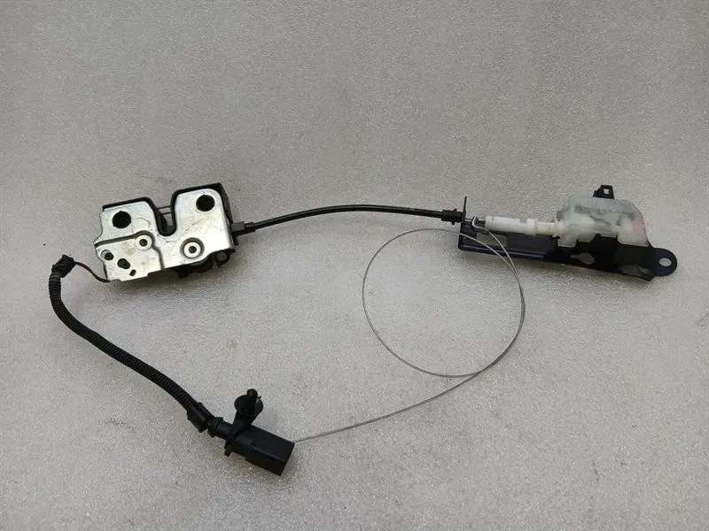 Porsche Boxster Spyder 718 Bonnet Lock 9P1823501 Bonnet Lock