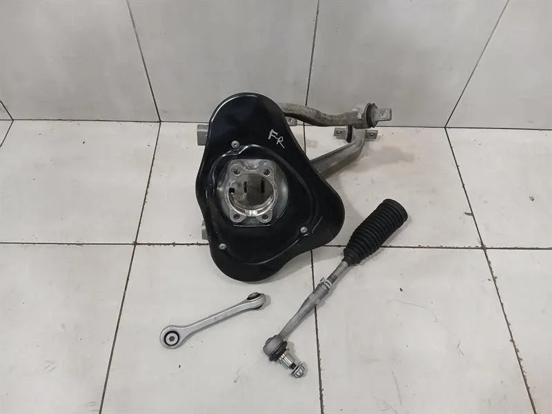 Lamborghini Huracan Right Front Hub 4T0407246D Wheel Bearing Housing Front Right