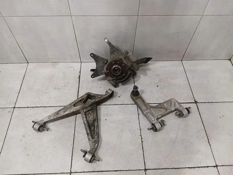 McLaren 650S Spider 14-17 Left Rear Hub 11B0115CP Wheel Bearing Housing Rear Left