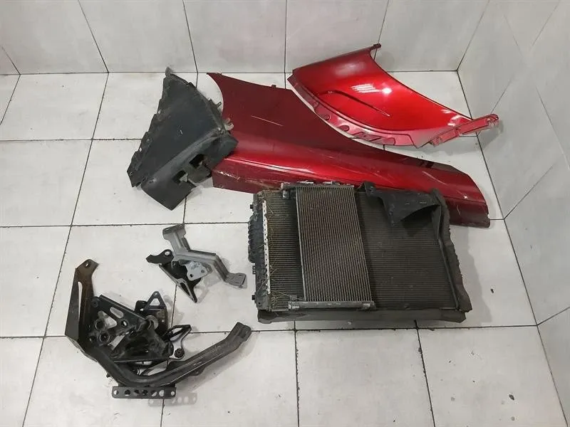 McLaren 650S Spider 14-17 Radiator Pack 11L0360CP Radiator Pack RIGHT SET KIT