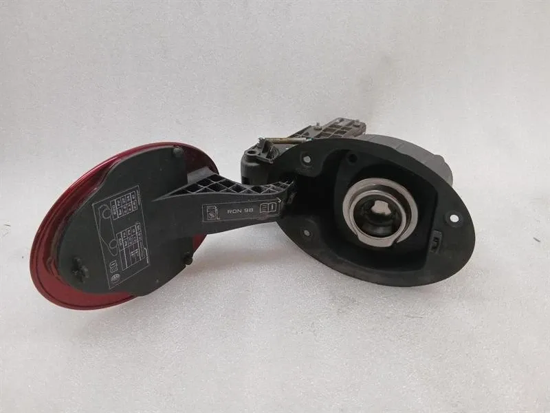 McLaren 650S Spider 14-17 Tanklock 11A6332CP Tanklock